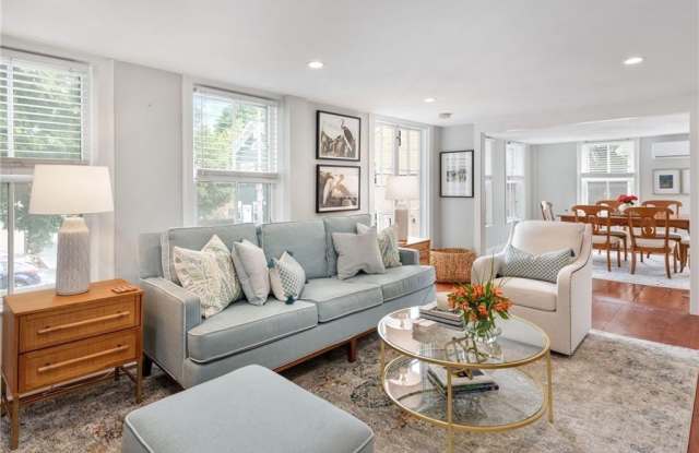 43 Farewell Street unit: 2 photos photos