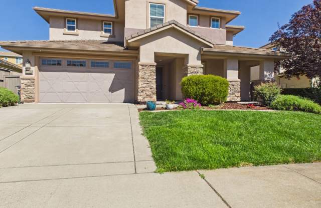 Spacious 5-Bedroom Solar Home in Blackstone with Resort Style Amenities photos photos