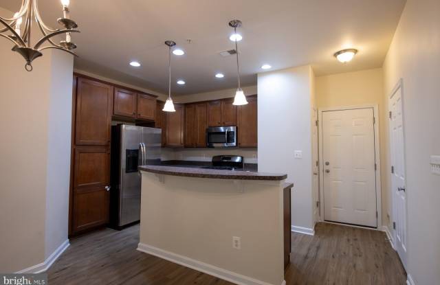 22367 CONCORD STATION Terrace Gallery 4