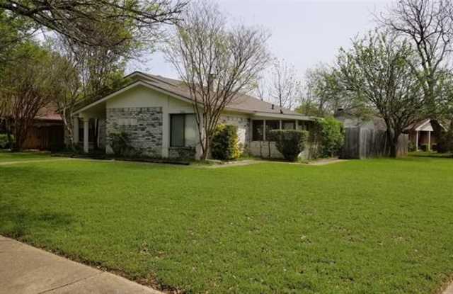 3200 Oak Vista Drive Gallery 2
