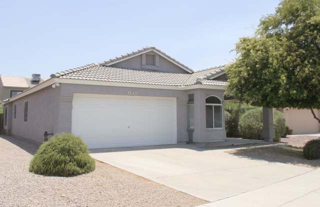2741 E Hartford Ave photos photos