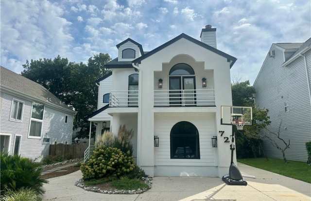 728 Surfside Avenue photos photos