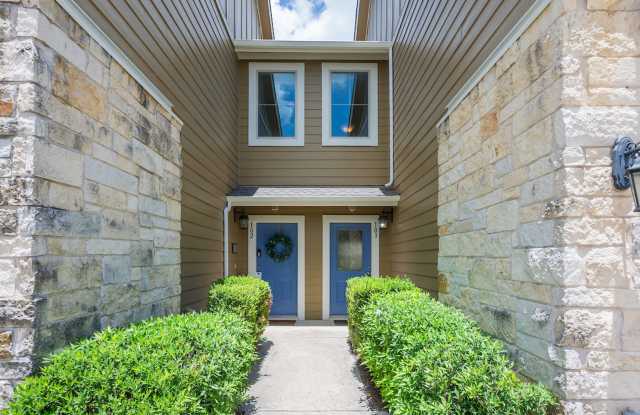 Model Home in City Side Condo Community Gallery 4