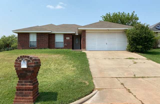 3 Bed 2 Bath - close to city trail photos photos