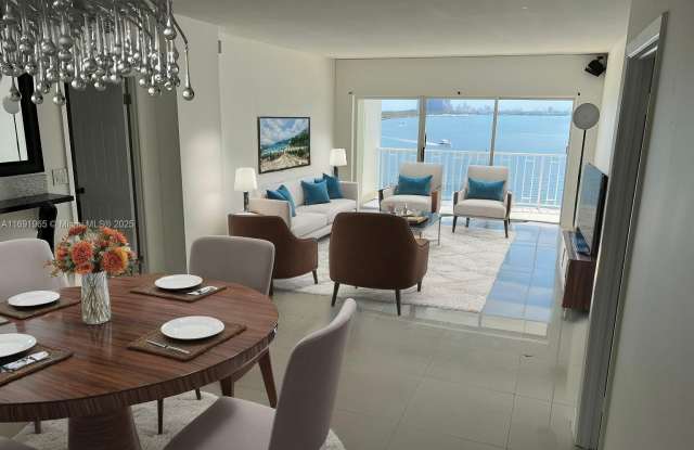 500 Bayview Dr photos photos