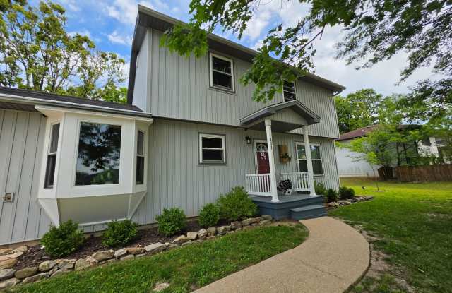 Beautiful Home Located Near Fort Leonard Wood photos photos
