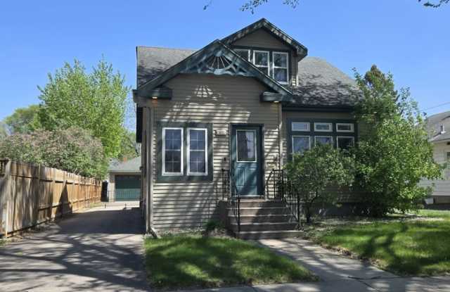 1011 Cottonwood Street photos photos