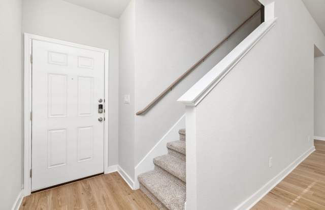 Stunning 4x3 Luxury Duplex in Buda, TX! Gallery 4