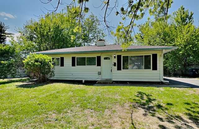 223 Crestwood Drive photos photos