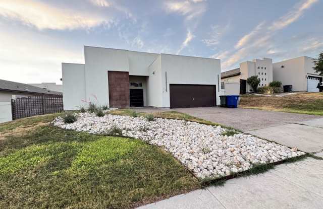120 Tranquilo Dr - 120 Tranquilo Drive, Laredo, TX 78045
