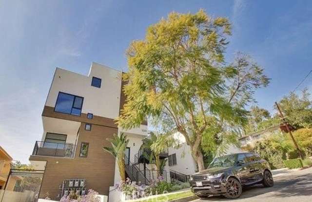 1223 Larrabee Street photos photos