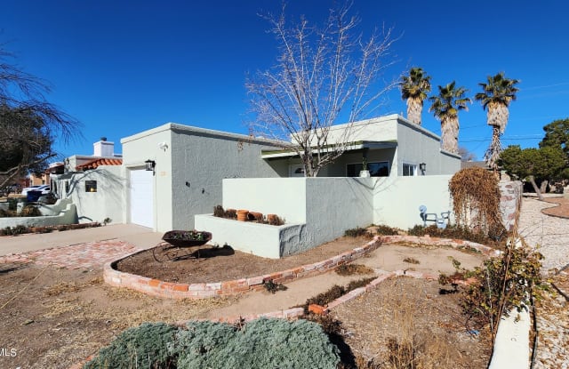 431 W Redd Road - 431 West Redd Road, El Paso, TX 79932