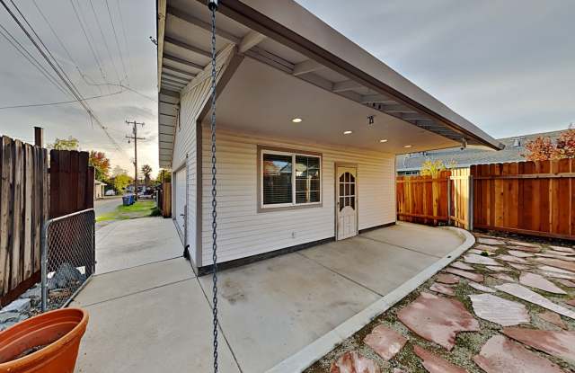 Privately fenced ADU near Sutter Street - 217 Needles Way, Folsom, CA 95630
