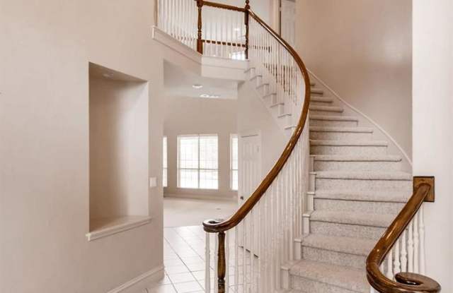 4302 Mariner Drive Gallery 2