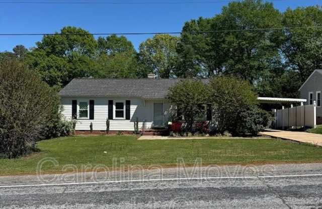 509 Bear Drive - 509 Bear Drive, Dunean, SC 29605