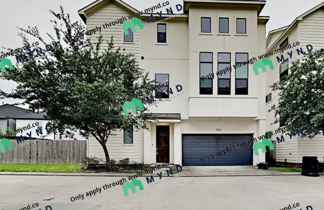 9062 Laverne Cres - 9062 Laverne Crescent, Houston, TX 77080