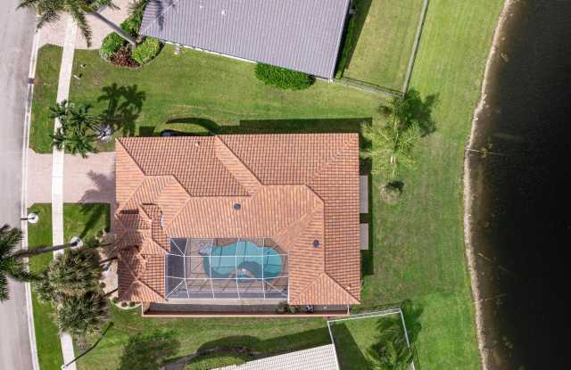 10599 SAINT THOMAS Drive Gallery 1