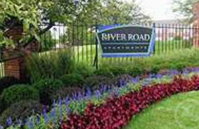 River Road Court photos photos