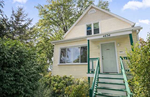 4634 N Kennicott Avenue unit: 1 - 4634 North Kennicott Avenue, Chicago, IL 60630