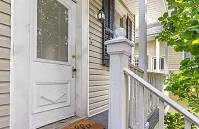 1526 Saint Mary Street Gallery 1