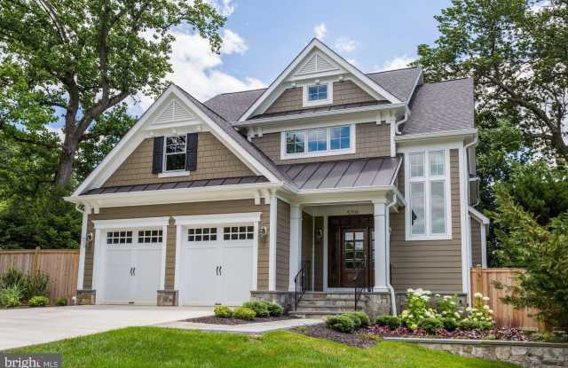5700 TANGLEWOOD Drive photos photos