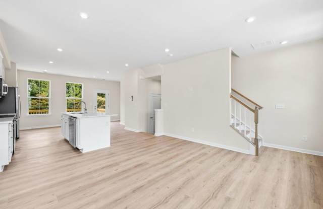 Room in 4 Bedroom Home at Beeler Ln photos photos