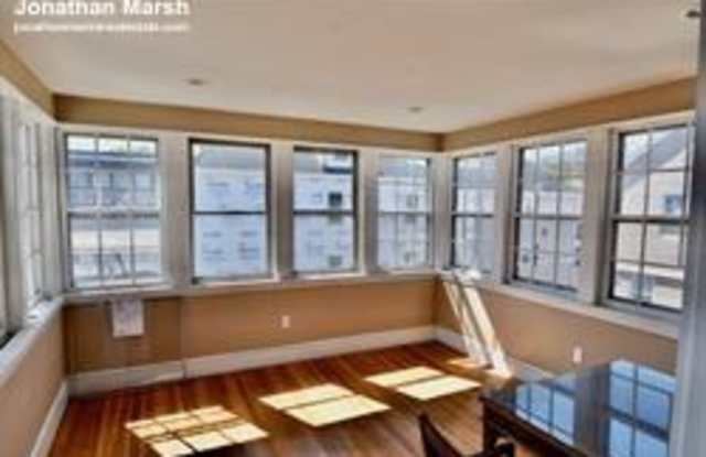 106 Brook St. Gallery 4
