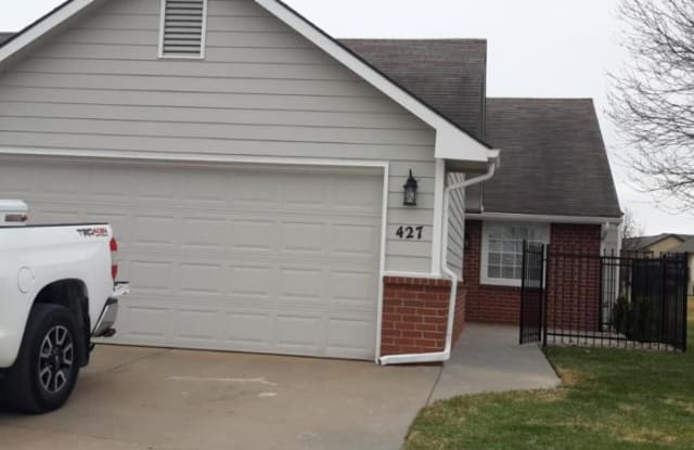 427 N Ellson Ct - 427 North Ellson Court, Wichita, KS 67206