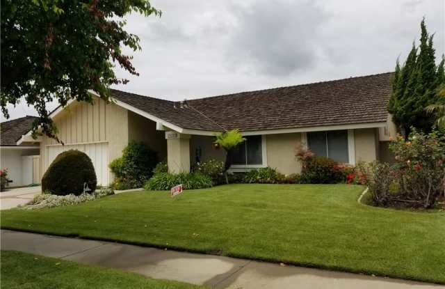 1842 Port Westborne - 1842 Port Westbourne Place, Newport Beach, CA 92660