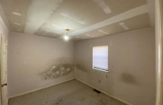 634 Hillcrest Drive Unit 3 Gallery 4