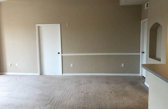 5578 Metrowest Blvd.  Unit 1-305 Gallery 4