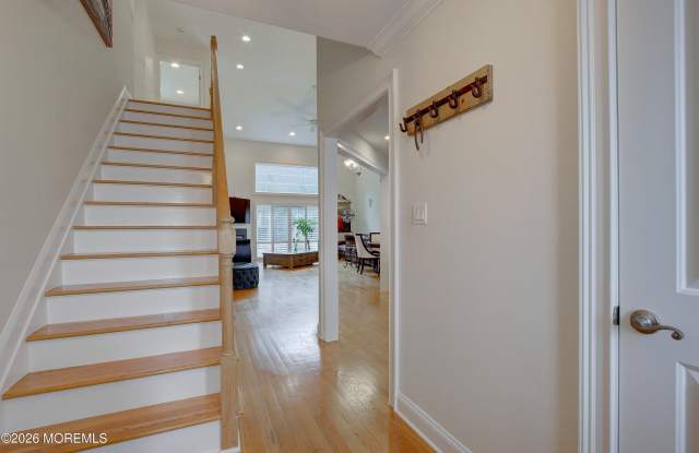 124 Birch Avenue Gallery 3