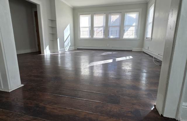 147 Schuyler Avenue photos photos