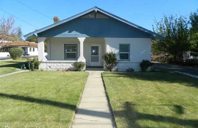 2989 W Line Street - 2989 West Line Street, West Bishop, CA 93514