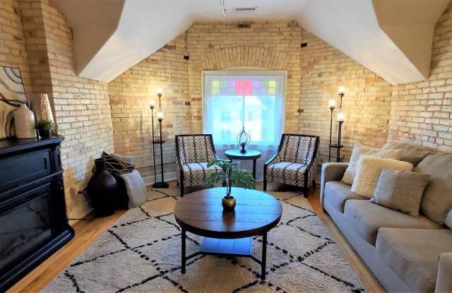 Off-Season Rental 1 Bedroom Condo Grand Traverse Commons photos photos