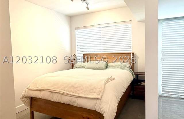 626 Meridian Ave Gallery 2