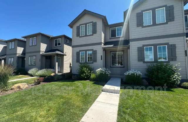 2372 NE Victor Place photos photos