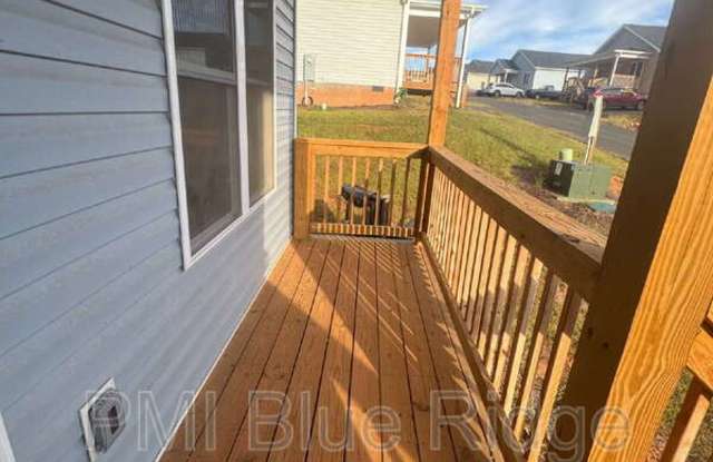 203 Quinn Hill Lane - 203 Quinn Hill Lane, Mars Hill, NC 28754