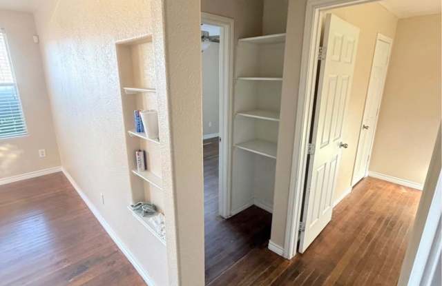 1446 Donald Aaron Dr photos photos
