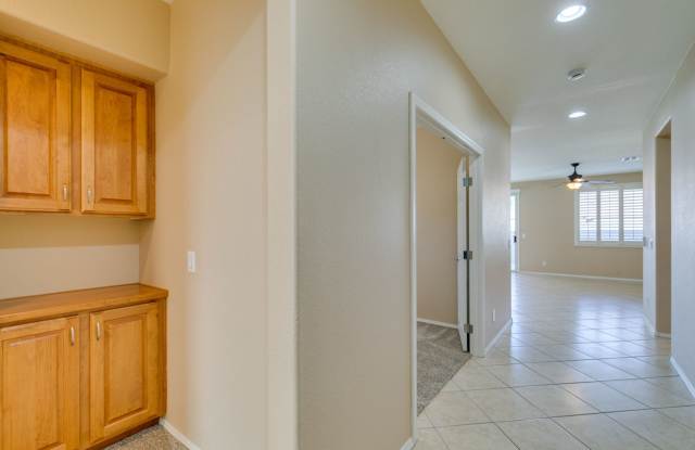 READY FOR IMMEDIATE MOVE-IN! Beautiful single-story 3 bedroom / 2 bathroom home located in a gated community at 6290 Majestic Hills. photos photos