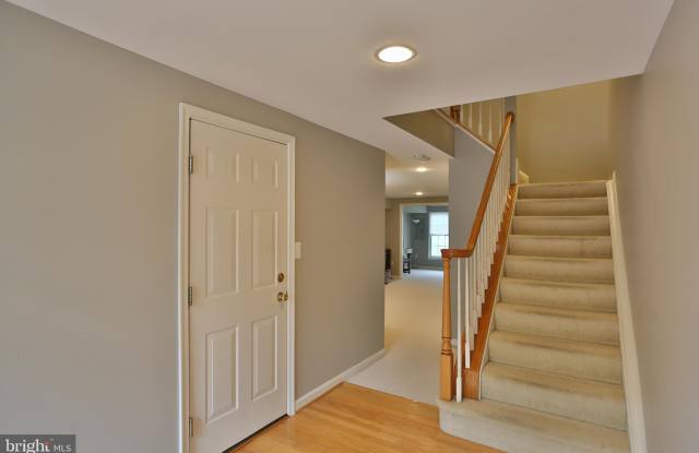4038 FAIRFAX CENTER HUNT TRAIL Gallery 4