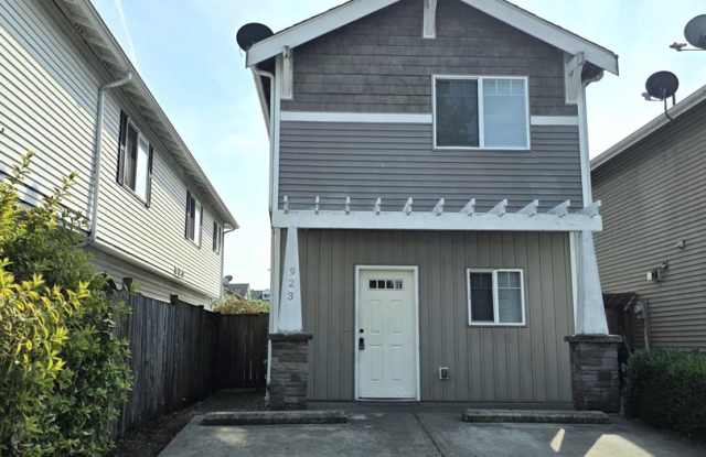 Kent Townhome for rent - 2 bed and 2.5 bath - Ready for move in now! Gallery 3