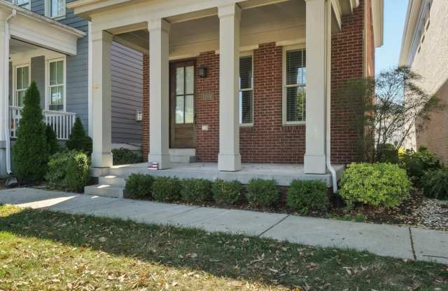 10910 Kings Crown Dr - 10910 Kings Crown Drive, Jefferson County, KY 40059