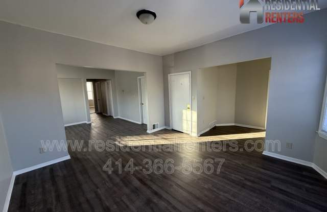 2137 N 44th Street photos photos