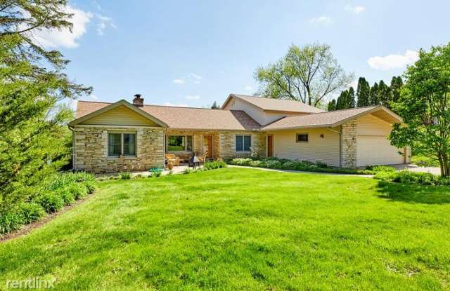 17365 Patricia Ln Gallery 2