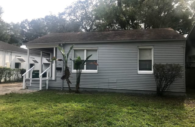 1403 E Powhatan Ave - 1403 East Powhatan Avenue, Tampa, FL 33604