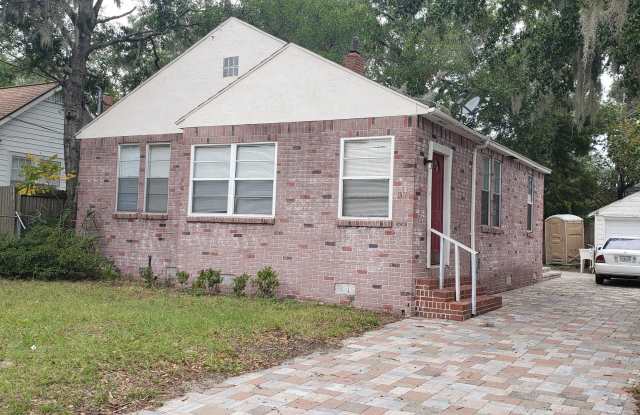 37 E 44TH ST - 37 East 44th Street, Jacksonville, FL 32208