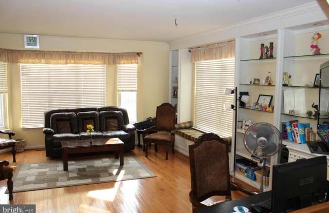 21752 BRONDESBURY PARK TERRACE Gallery 2