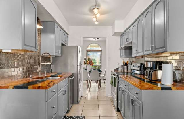5715 Cary Grant Dr photos photos