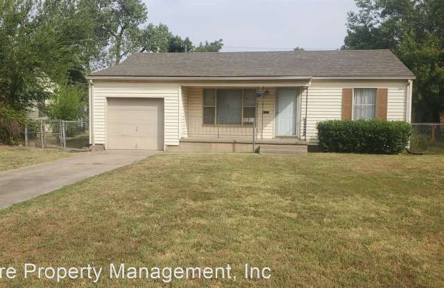 105 E Haddock St - 105 East Haddock Street, Norman, OK 73069 105 E Haddock St - 105 East Haddock Street, Norman, OK 73069